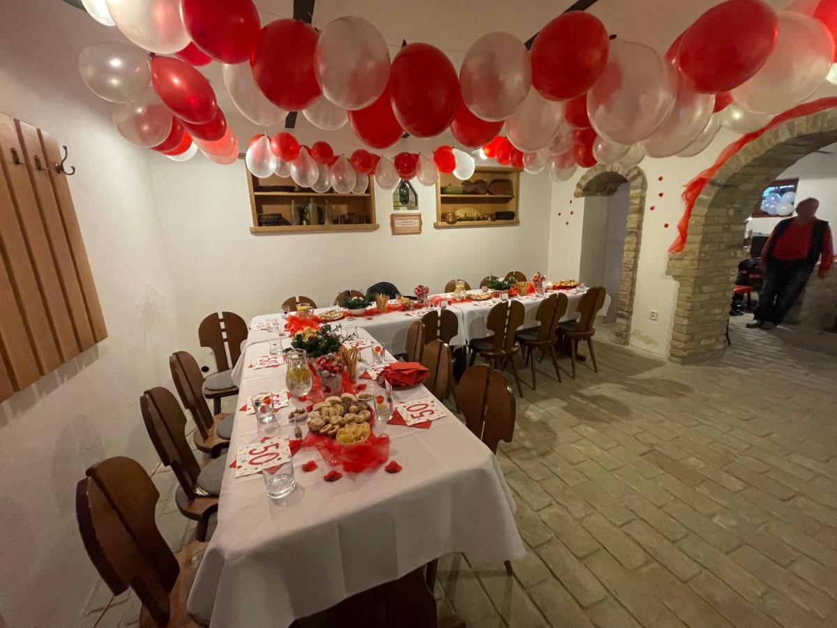 Apartmán Alva 3 Mikulov Exteriér fotografie